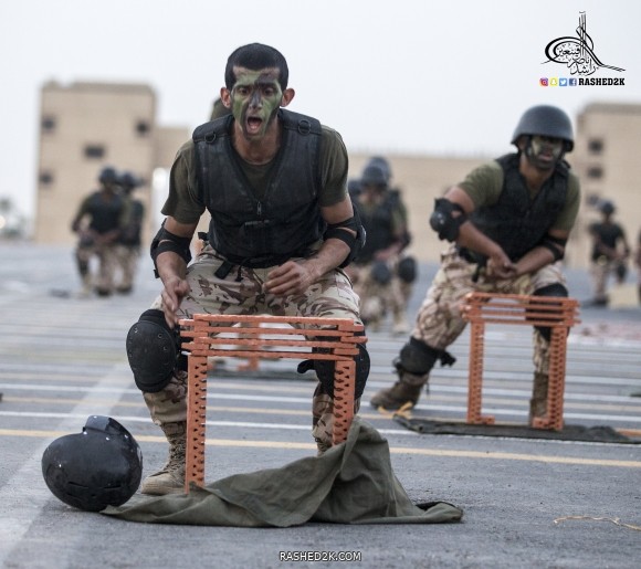 استعراض القوات الخاصة